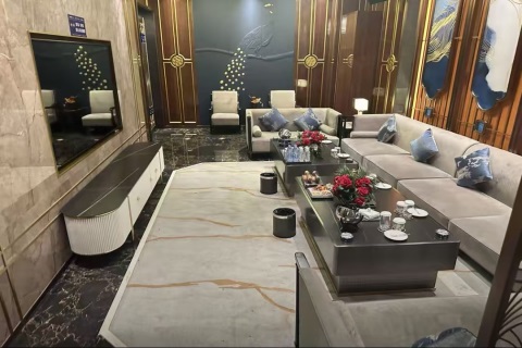 天津夜总会招聘礼宾员,签约保底薪资优渥超乎想象